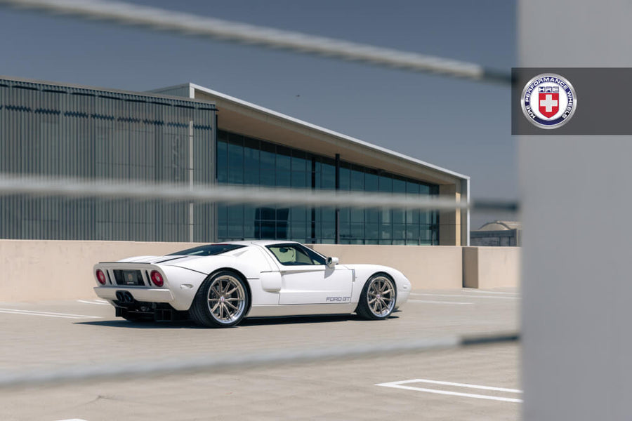 HRE S104SC forged wheel on Ford GT