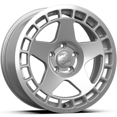 Fifteen52 Turbomac Silver Wheel