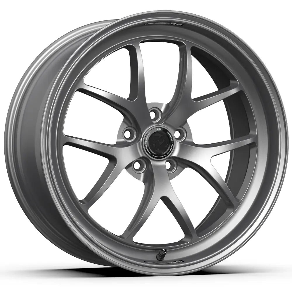 Fifteen52 Sector RSR Matte Titanium wheel